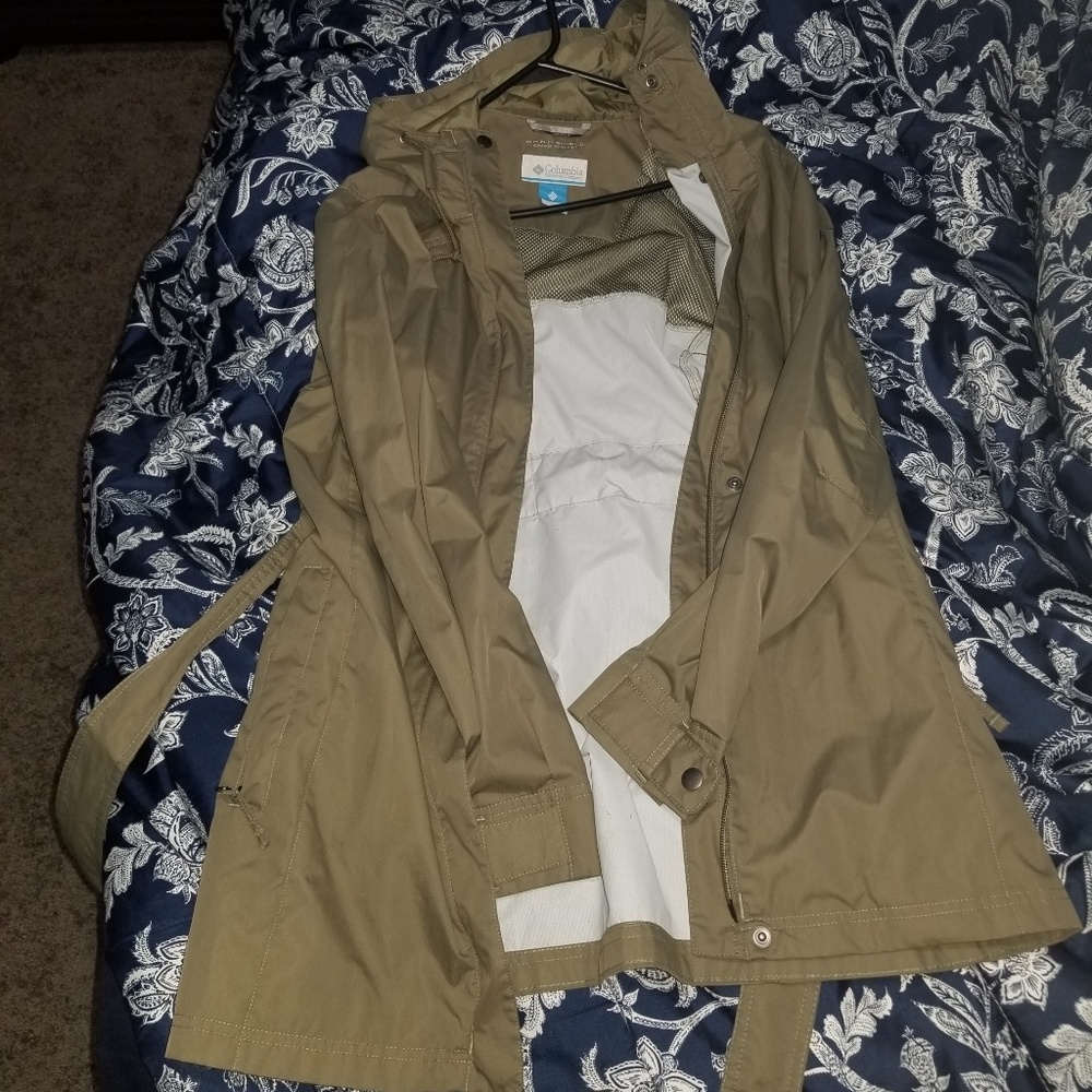 Columbia Trench Coat Style Rain Jacket
